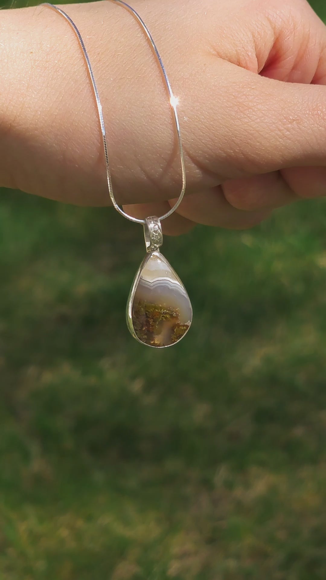 The Mosslight Necklace