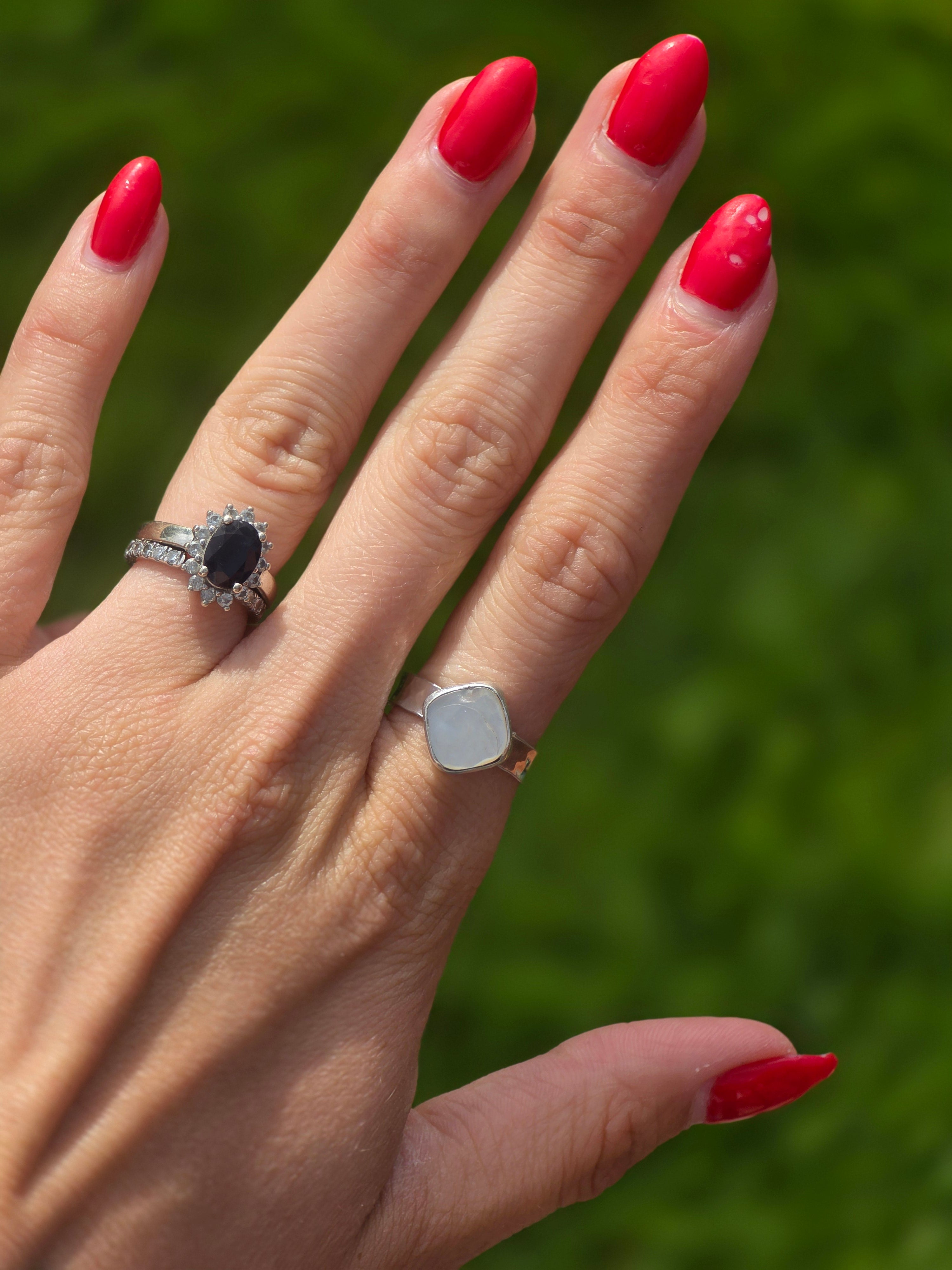 Mother of Pearl Ring size 6.25