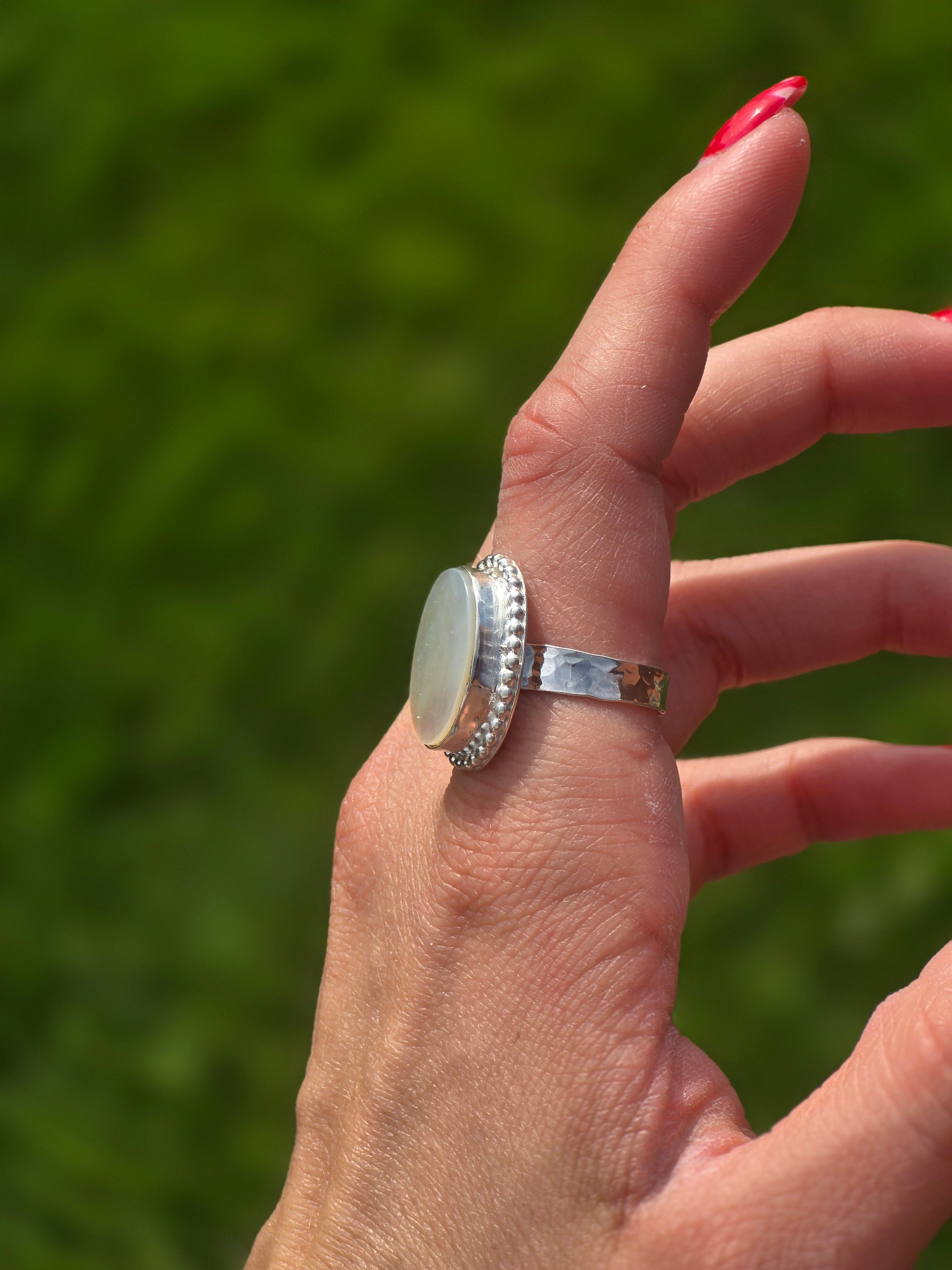 Mother of Pearl Ring size 7