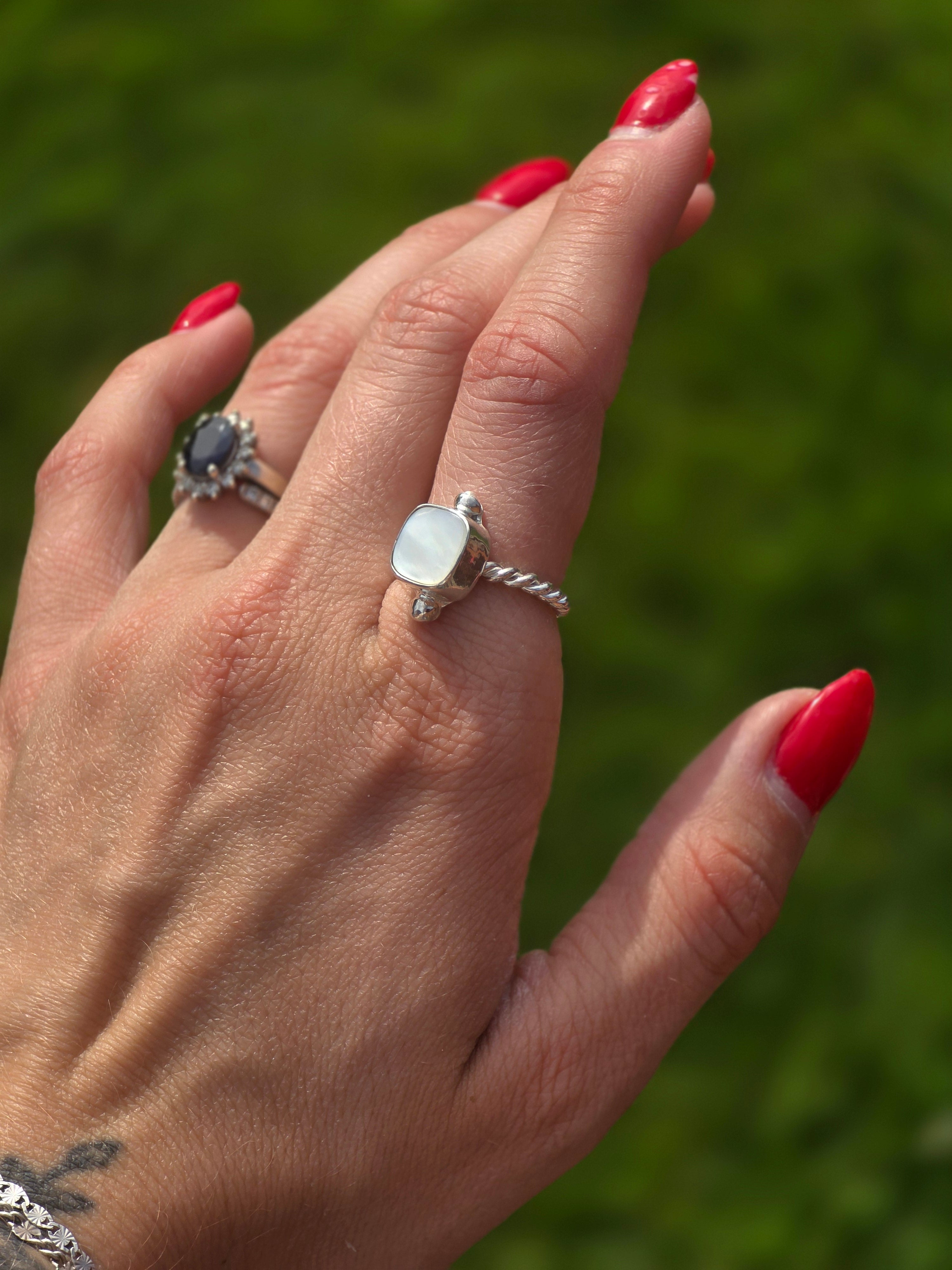 Mother of Pearl Ring size 5